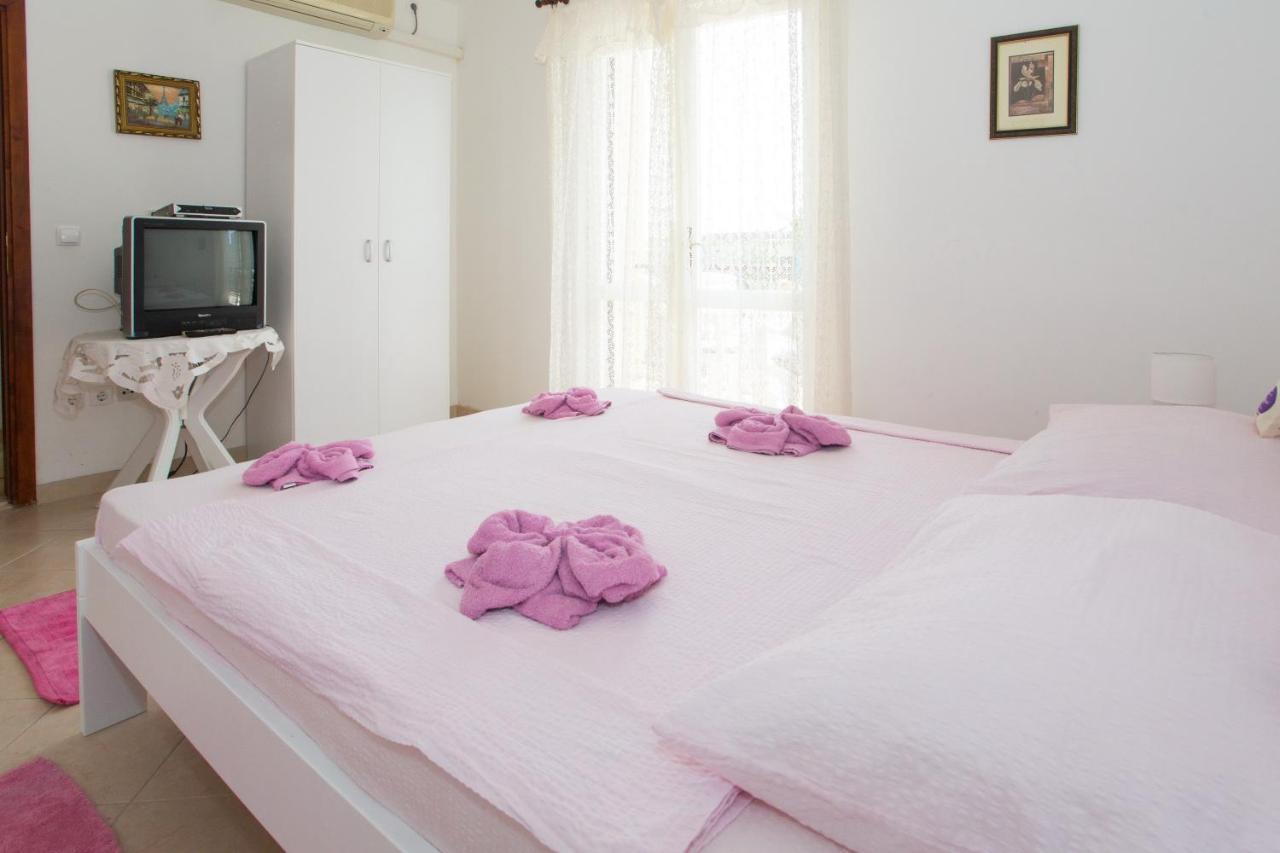 Apartments Mihic Makarska Eksteriør billede