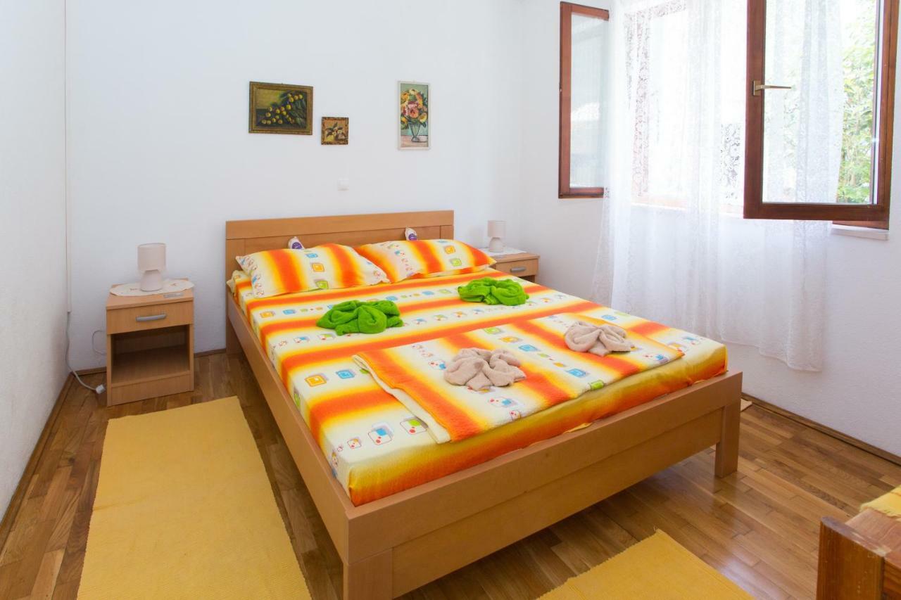 Apartments Mihic Makarska Eksteriør billede