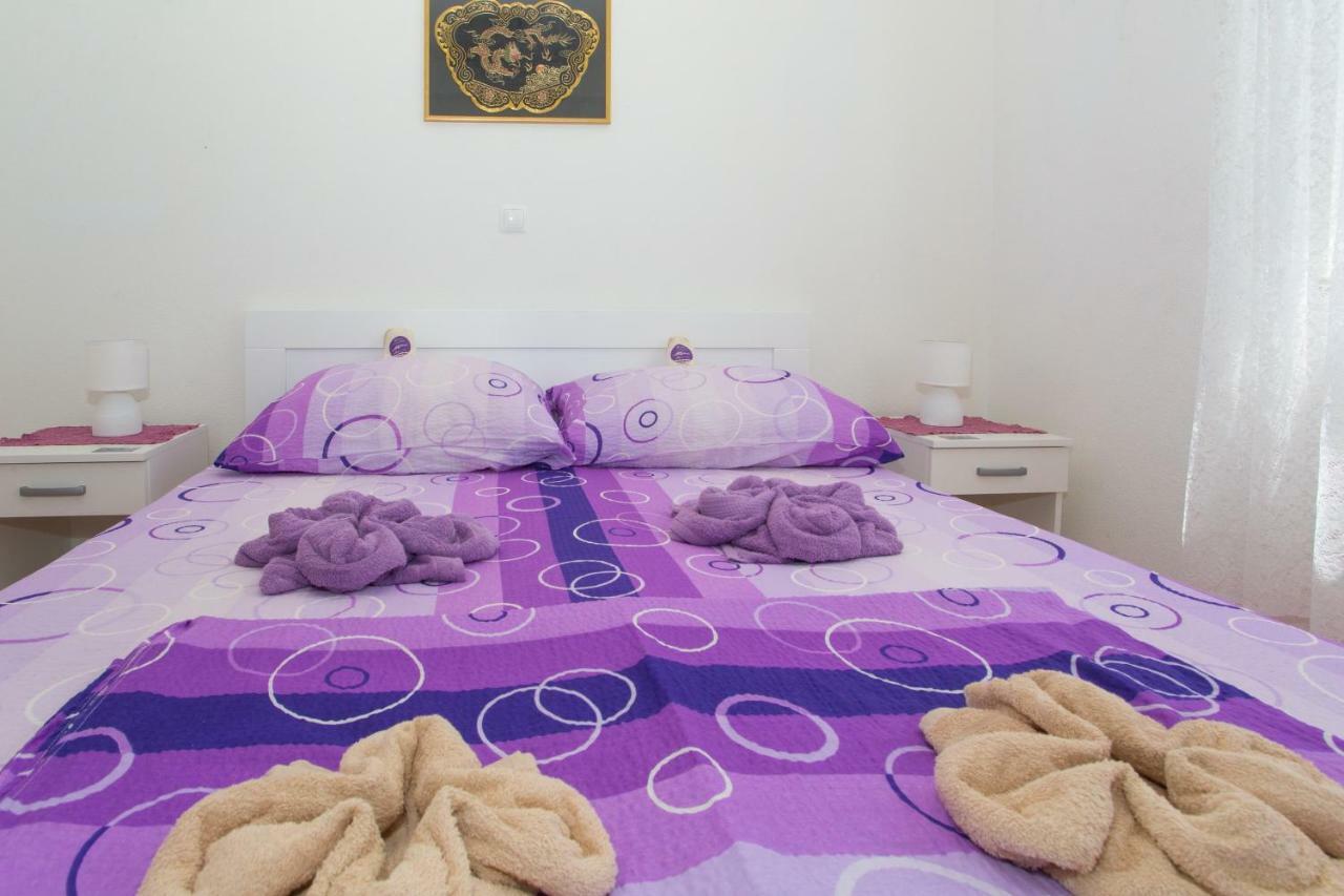 Apartments Mihic Makarska Eksteriør billede