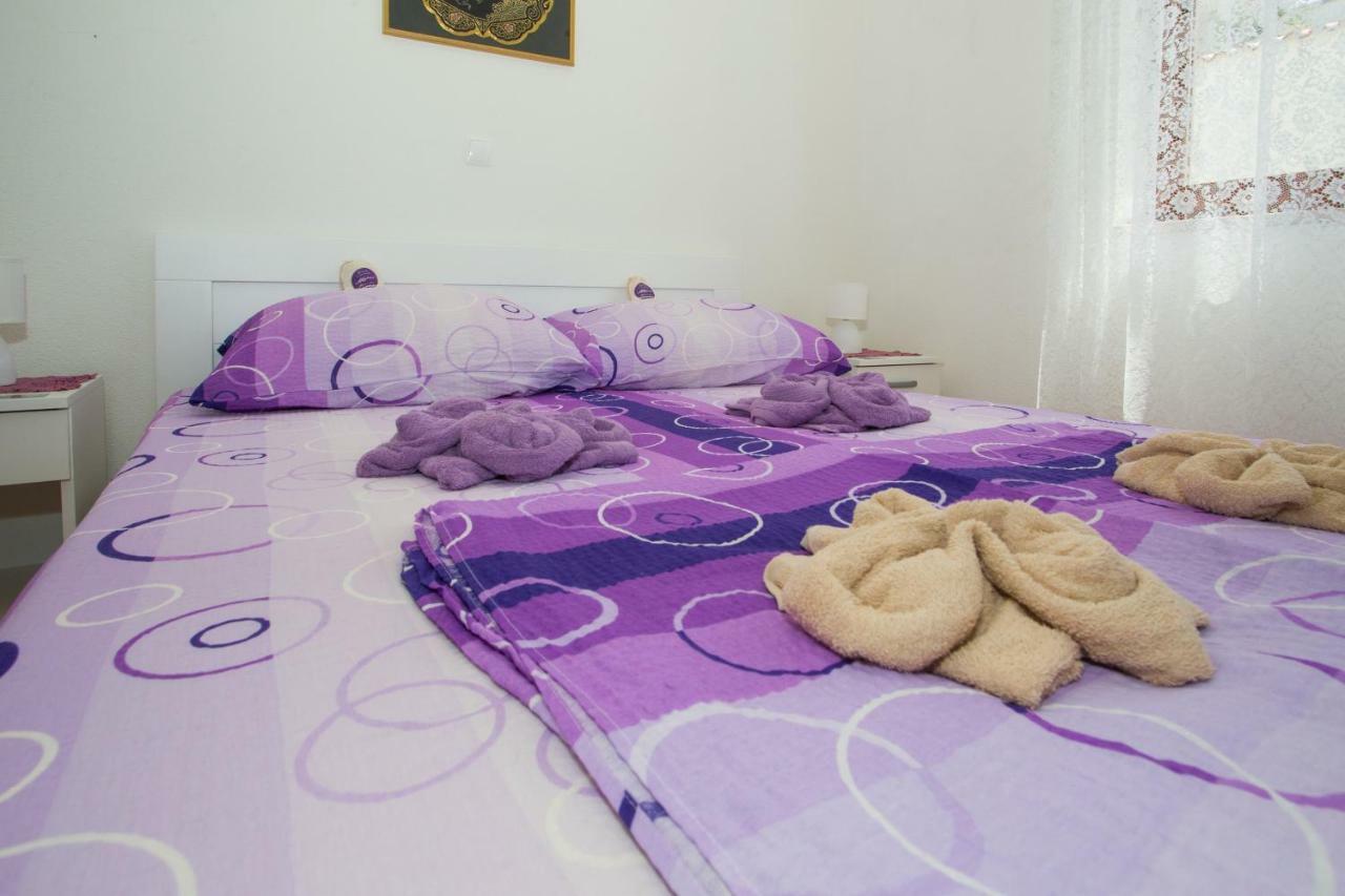Apartments Mihic Makarska Eksteriør billede