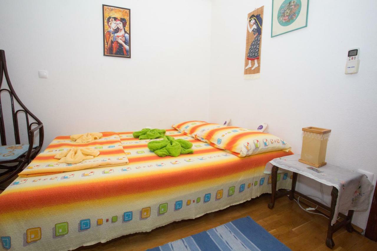Apartments Mihic Makarska Eksteriør billede