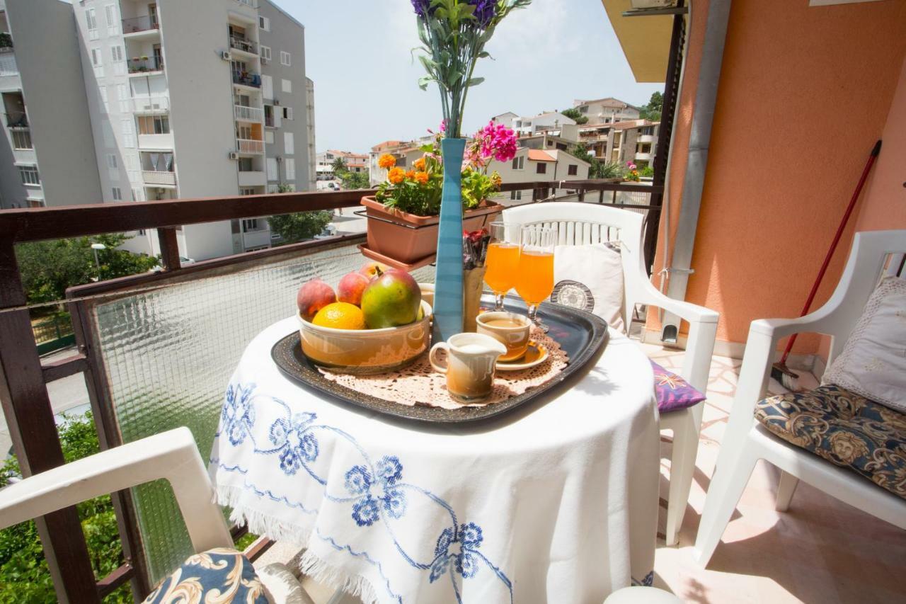 Apartments Mihic Makarska Eksteriør billede