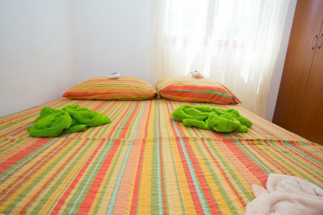 Apartments Mihic Makarska Eksteriør billede