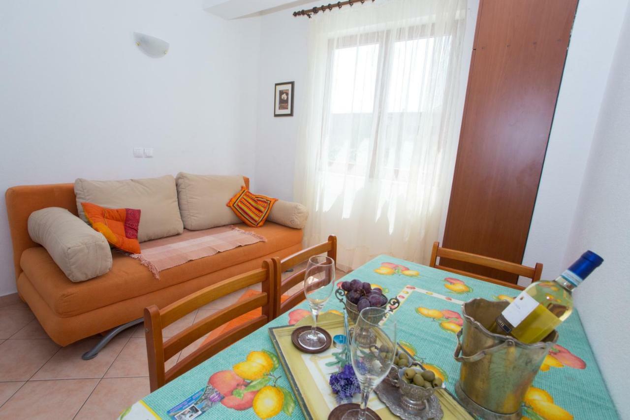 Apartments Mihic Makarska Eksteriør billede