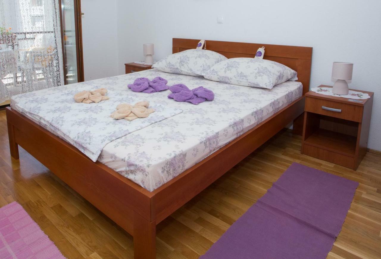 Apartments Mihic Makarska Eksteriør billede