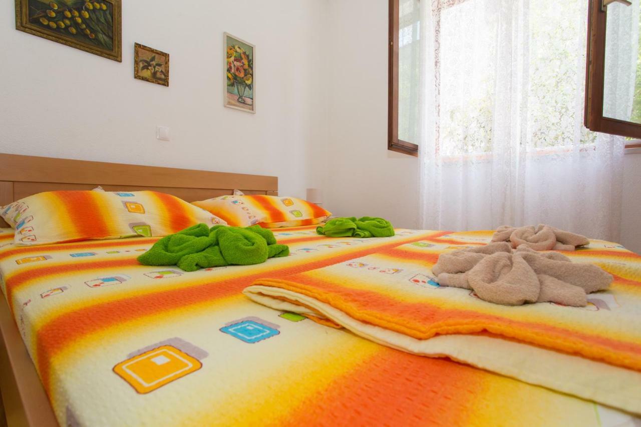 Apartments Mihic Makarska Eksteriør billede