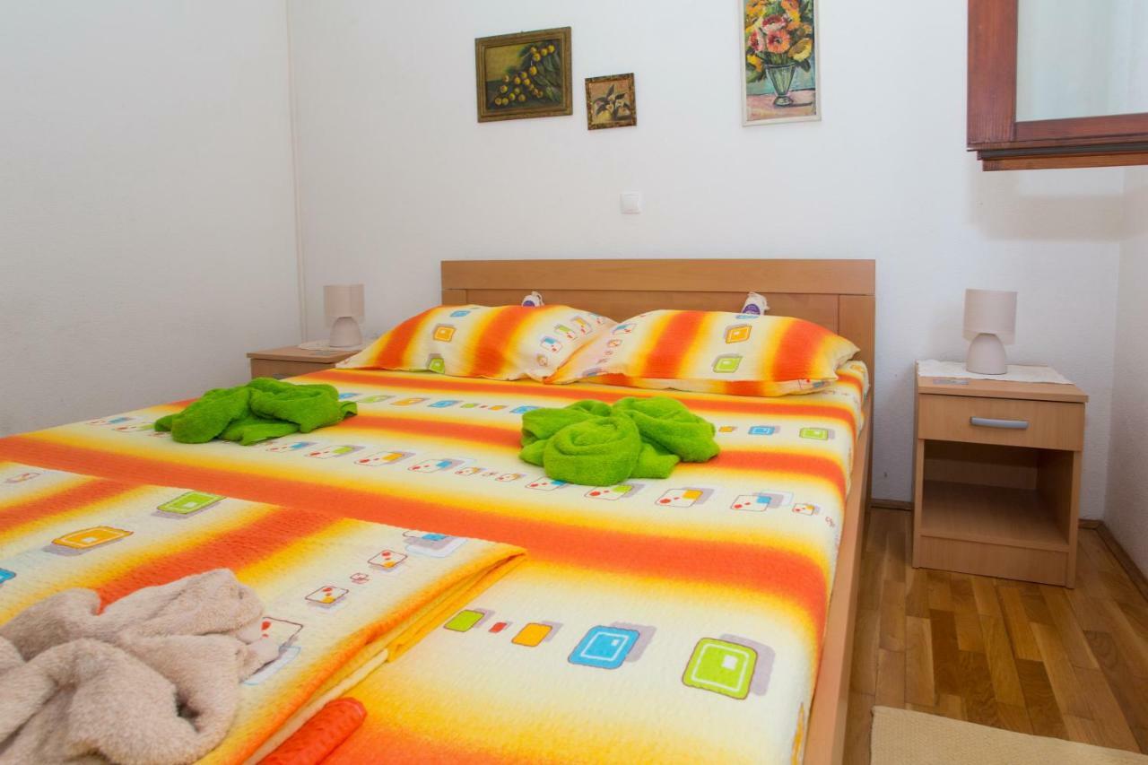 Apartments Mihic Makarska Eksteriør billede